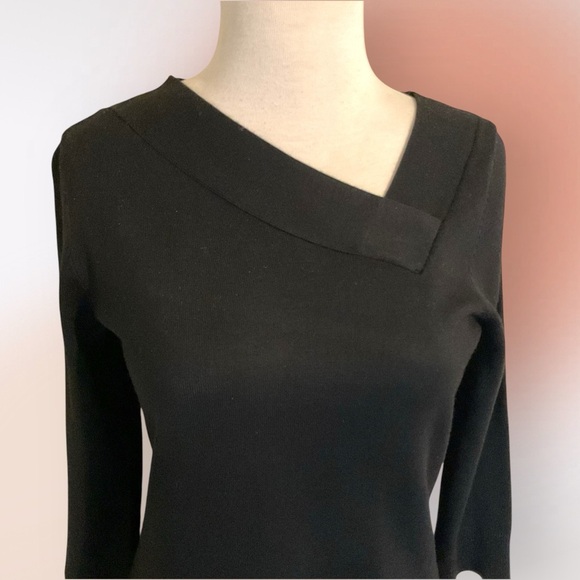 Cable & Gauge Black Asymmetrical V Neckline Fine Knit Sweater Tunic Size S - Picture 7 of 9